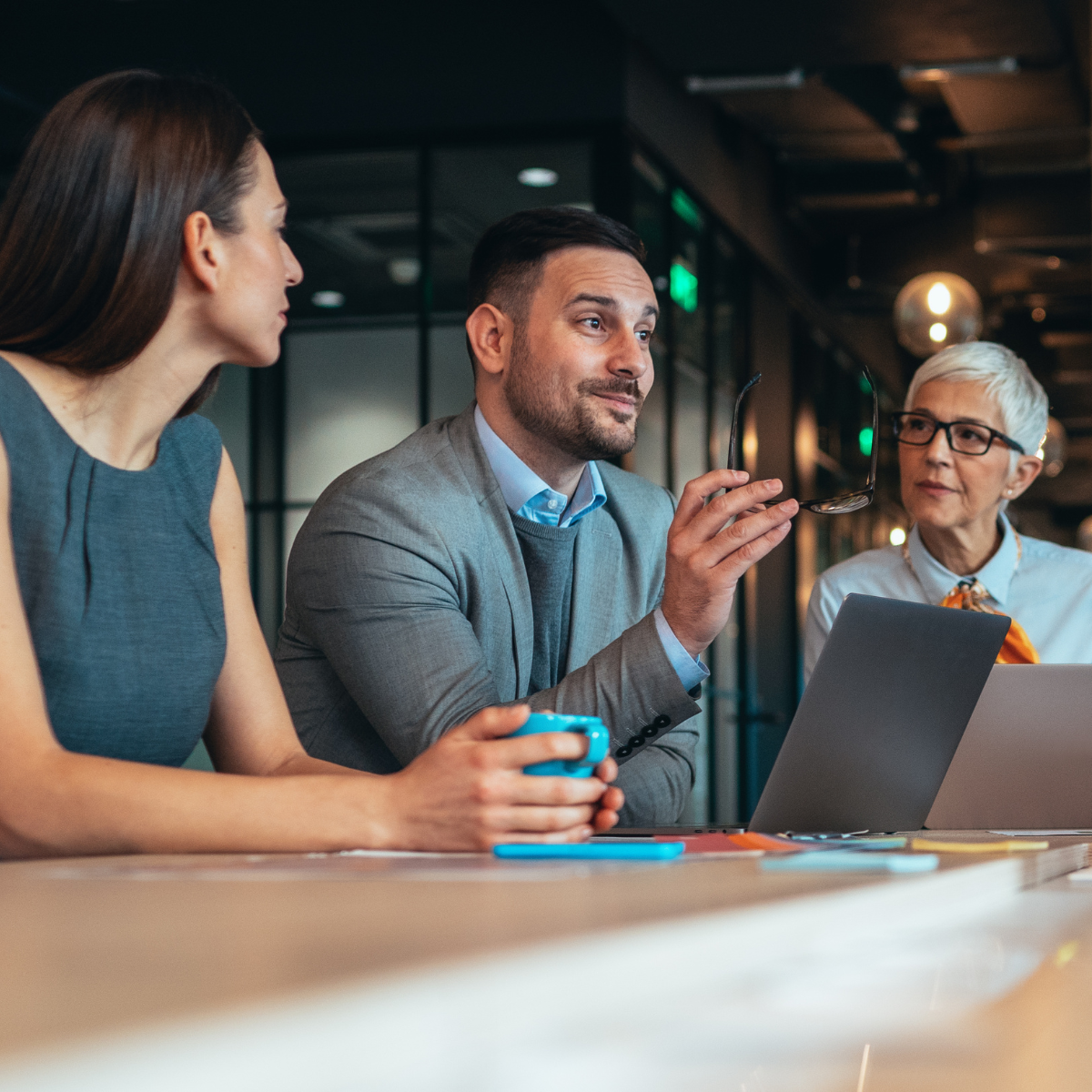 HR Partners explaining outsourced HR solutions to insurance brokers